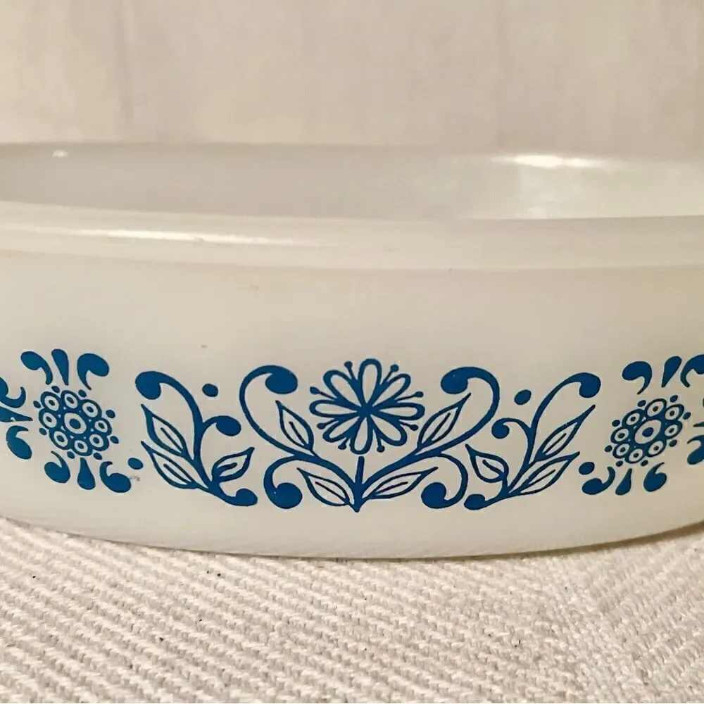 Glasbake 1 Qt Oval Casserole w/ Blue Daisy Floral Design.Used As Prop On TV Show